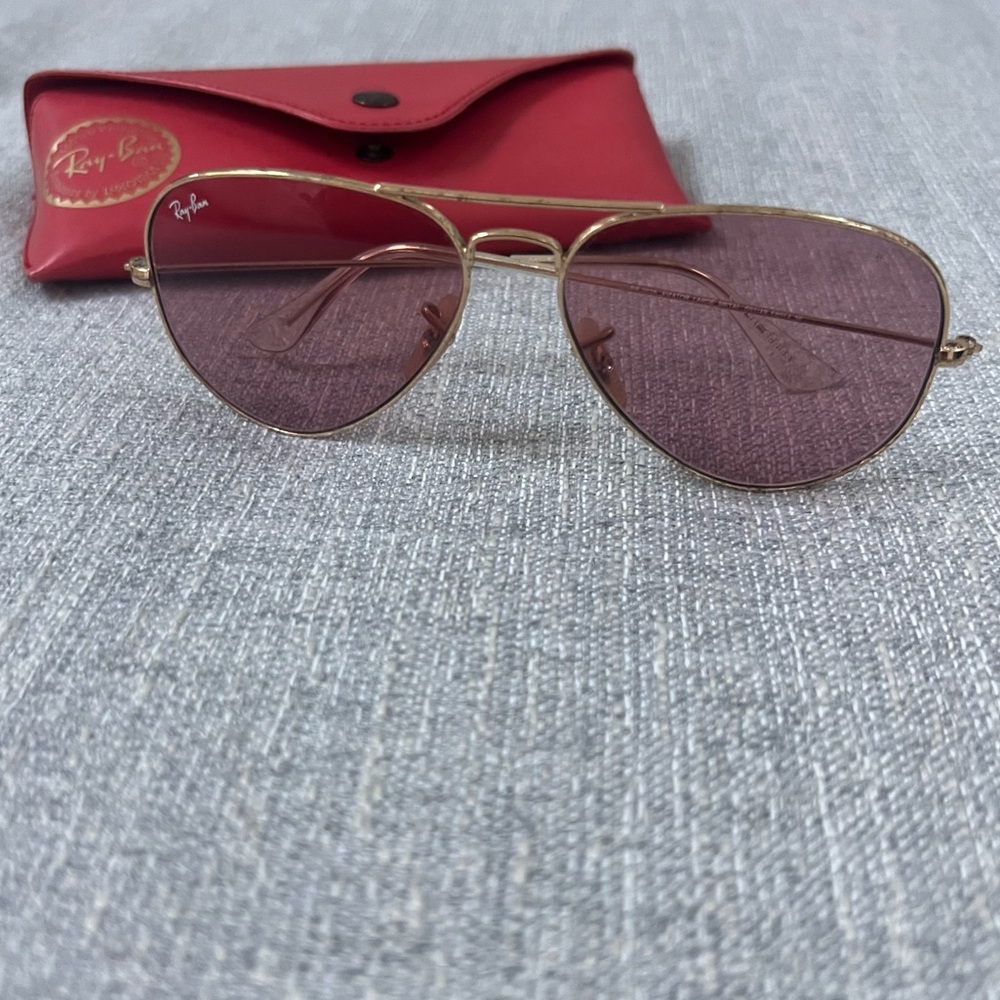 Ray-Ban Aviators, Pink
